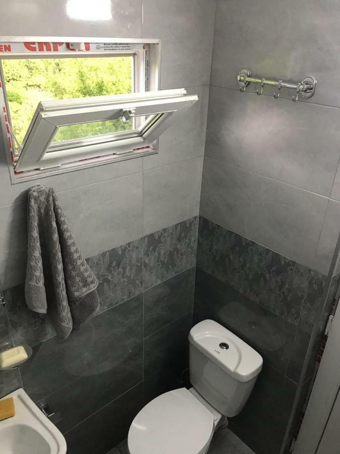 Vila Ana House Makhinjauri Exteriér fotografie